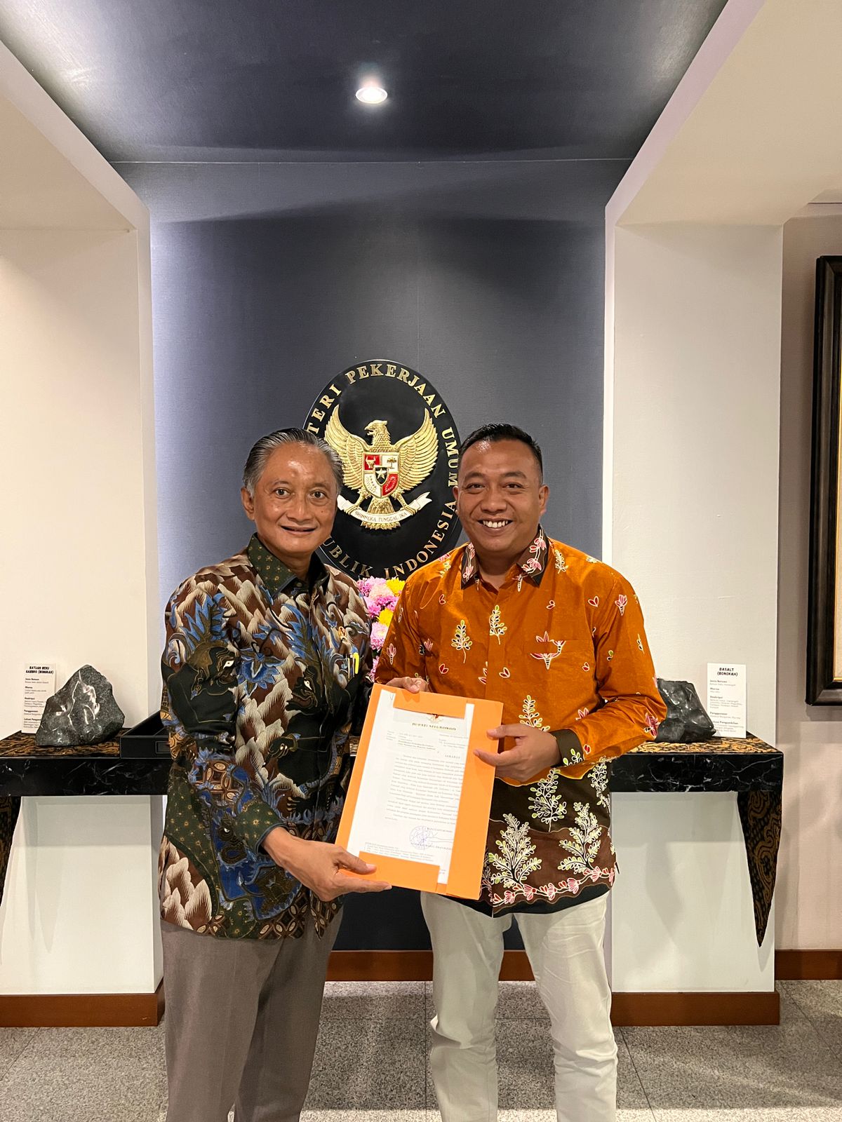 Bupati Situbondo Sampaikan Aspirasi Perbaikan Jalan Pantura ke Menteri PU di Jakarta