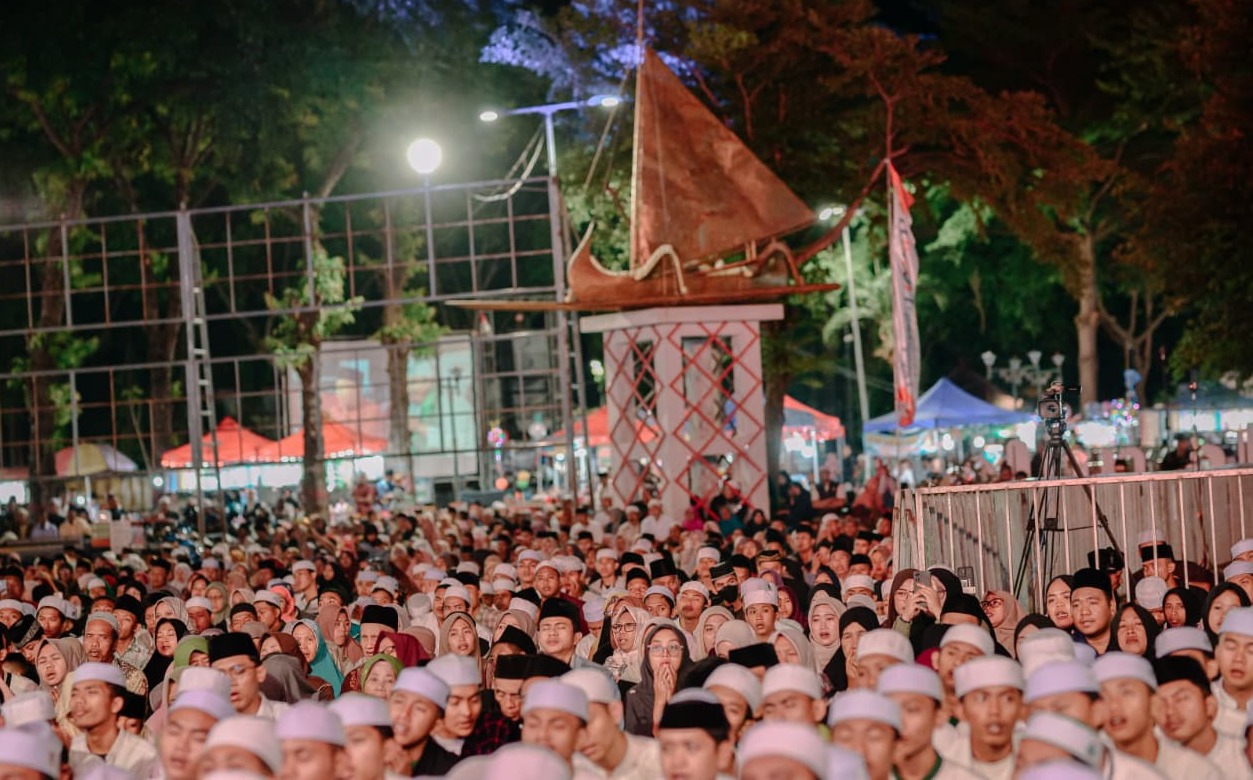 Kebersamaan dan Doa Jamaah Warnai Puncak Ancak Agung di Situbondo