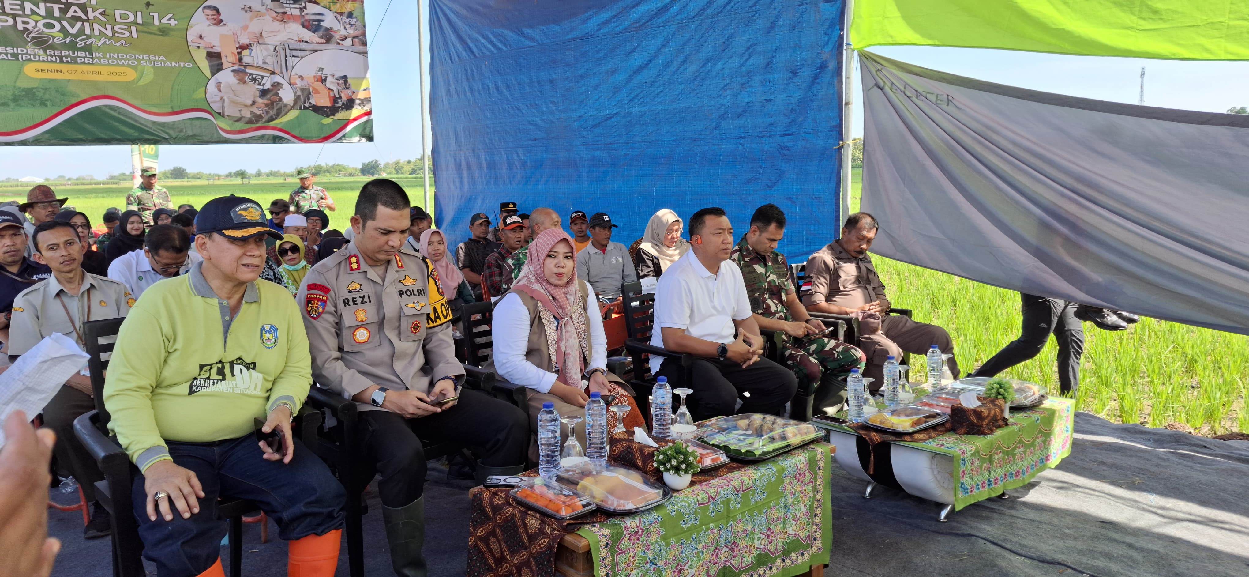 Mas Rio dan Mbak Ulfi Hadiri Panen Raya Padi Bareng Presiden Prabowo