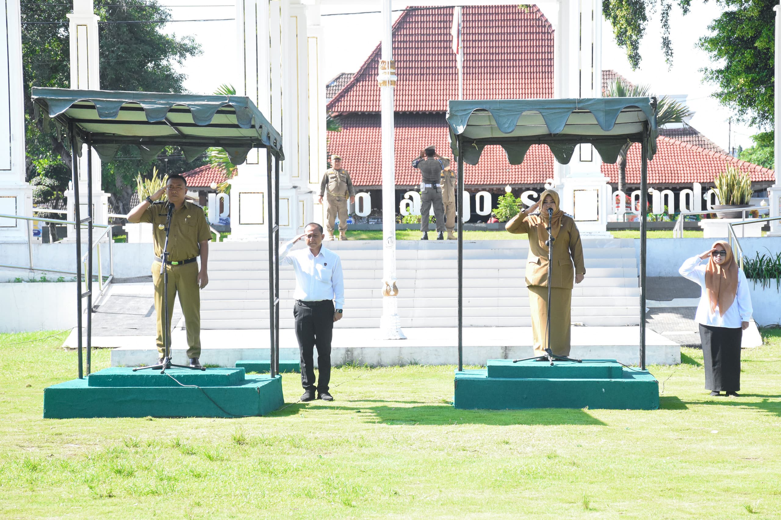 Mas Rio Pimpin Apel Perdana dengan Seluruh ASN Pemkab Situbondo