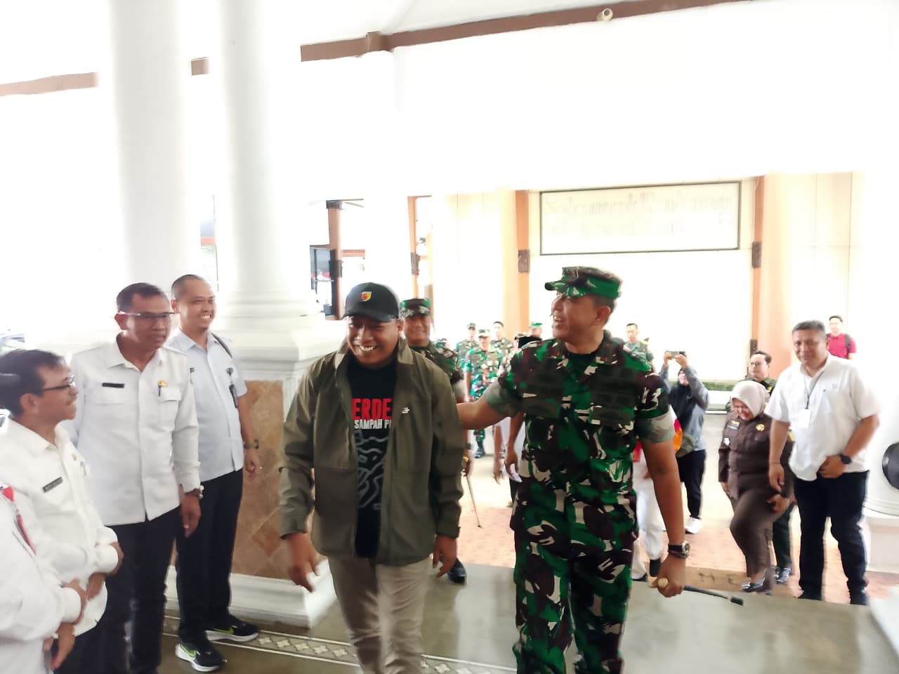 Mas Rio Tegaskan: Situbondo Very Much Welcome untuk Investor, Semua Pintu Dibuka Lebar!