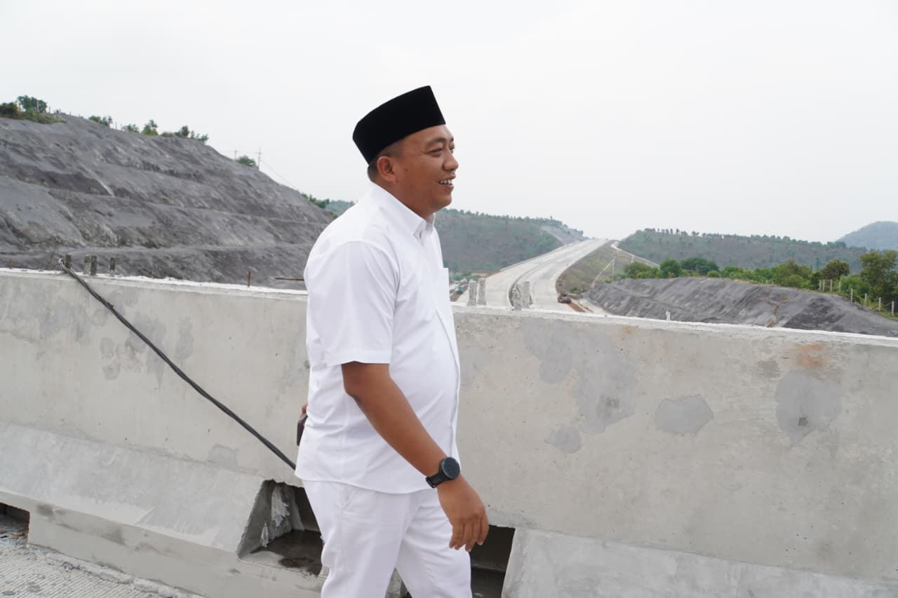 Tol Probowangi Resmi Berganti Nama Jadi Prosiwangi, Bupati Rio Tinjau Pembangunan Infrastruktur Pendukung di Situbondo